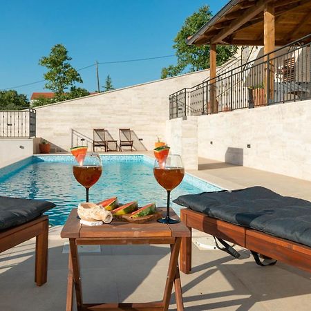 Modern Rustic Villa Kate Benkovac Exterior photo