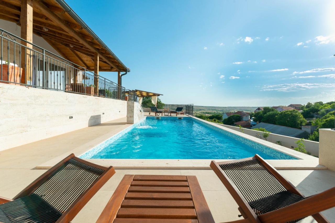 Modern Rustic Villa Kate Benkovac Exterior photo