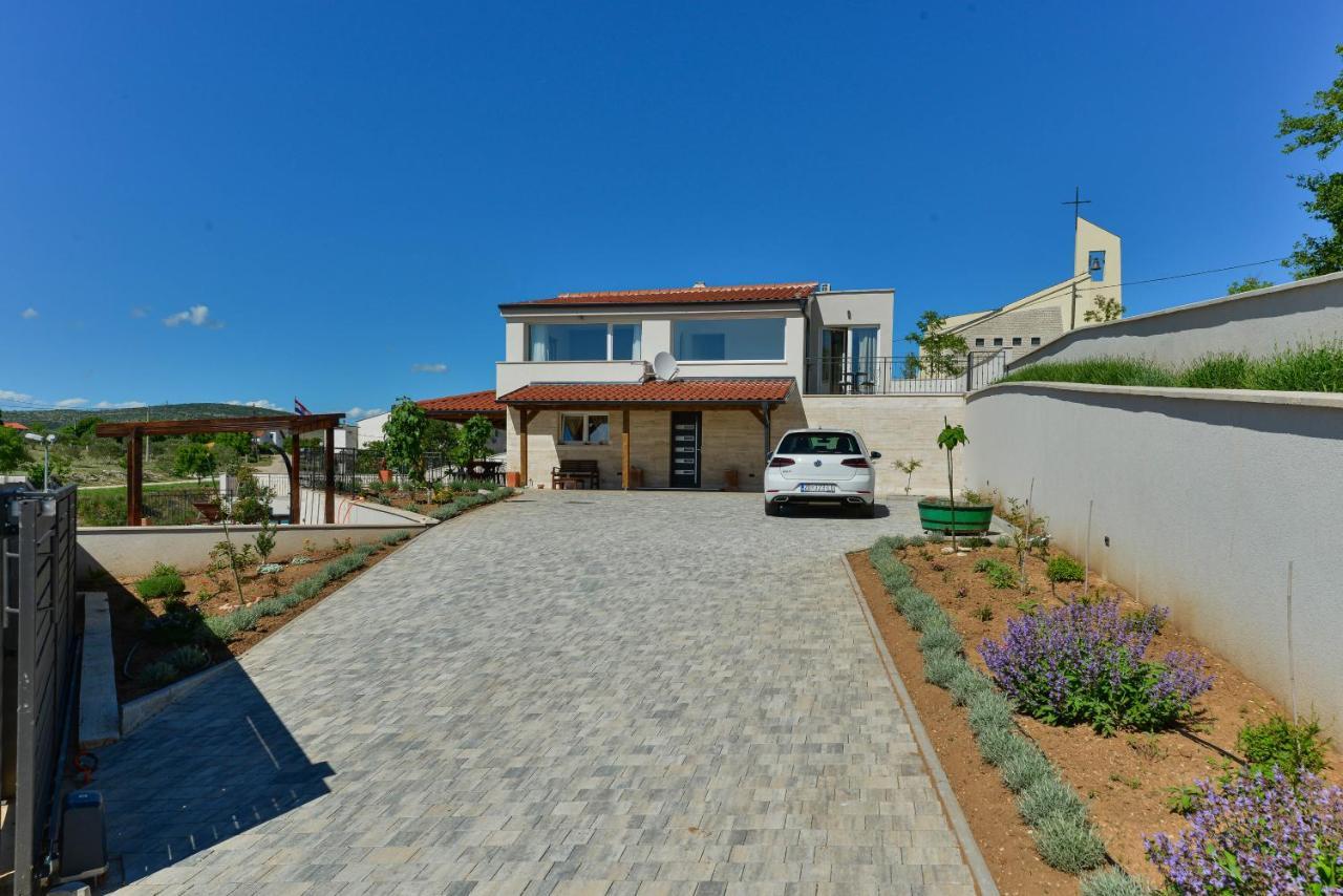 Modern Rustic Villa Kate Benkovac Exterior photo