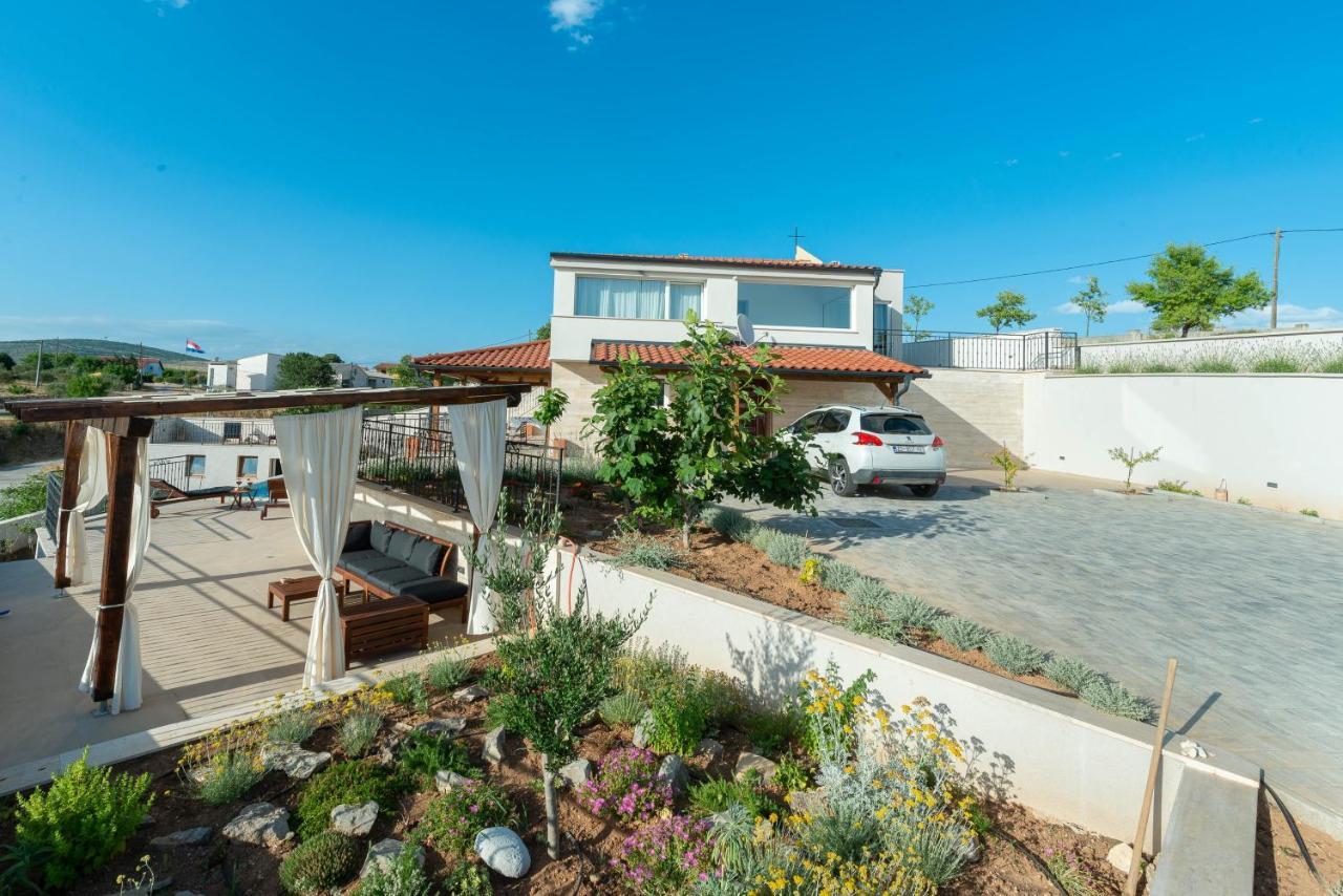 Modern Rustic Villa Kate Benkovac Exterior photo